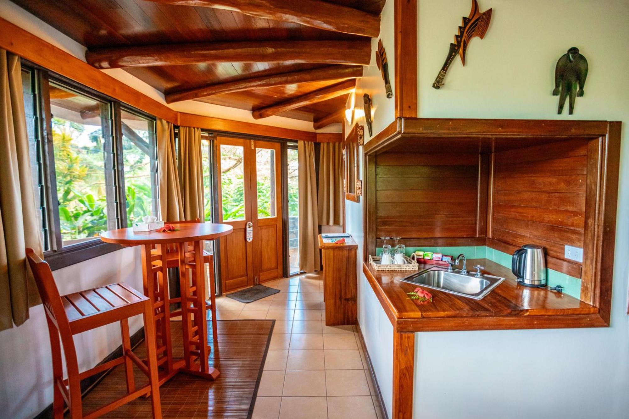 Koro Sun Resort & Rainforest Spa Савусаву Екстер'єр фото