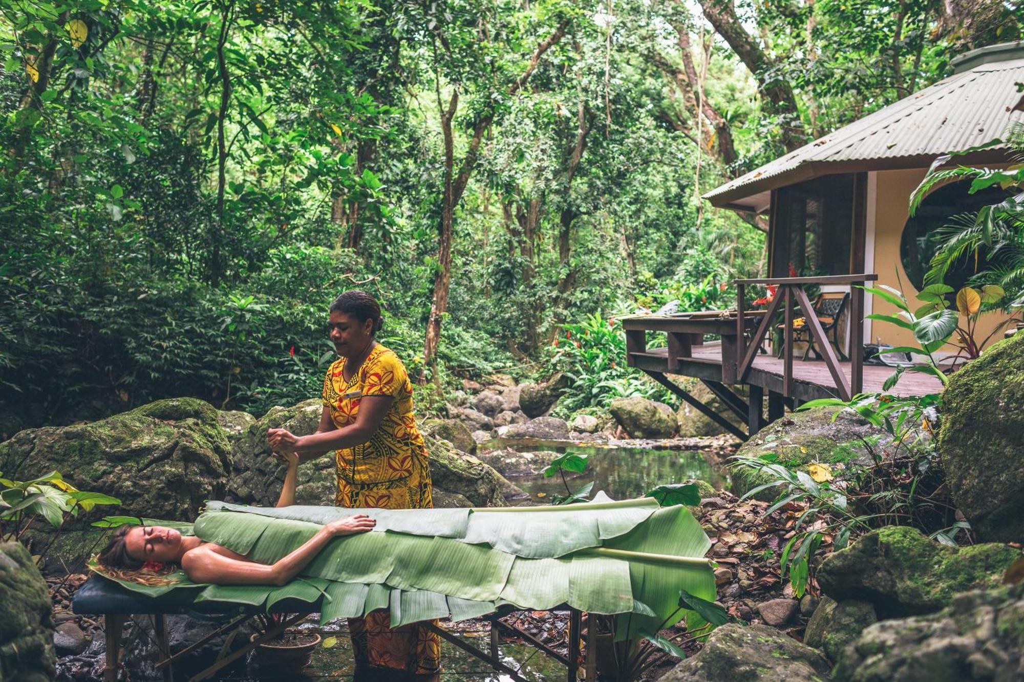 Koro Sun Resort & Rainforest Spa Савусаву Екстер'єр фото
