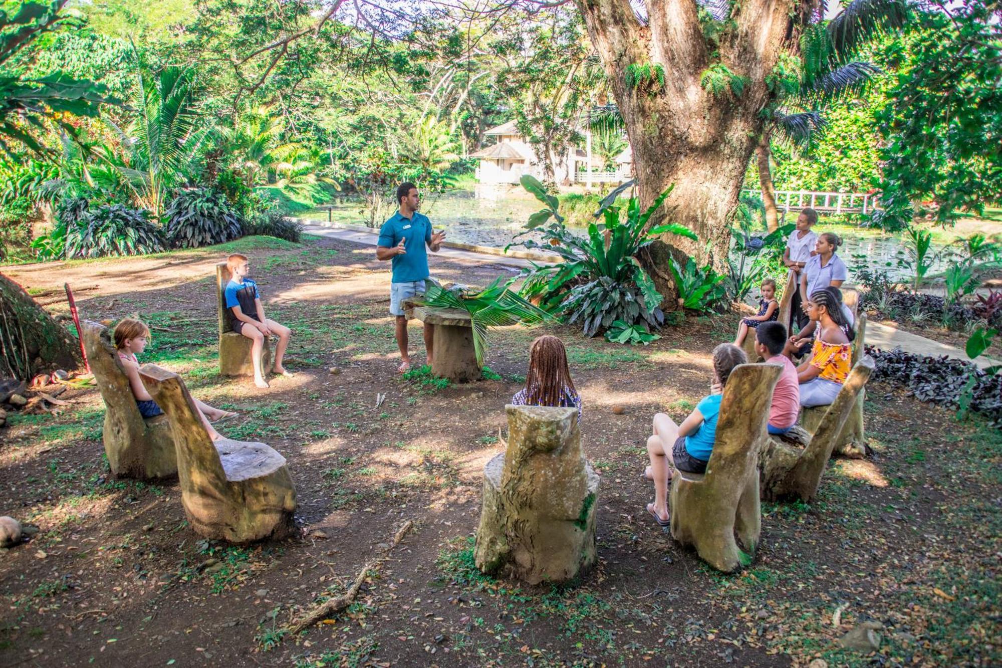 Koro Sun Resort & Rainforest Spa Савусаву Екстер'єр фото